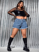 Shorts jeans cravejado