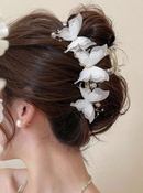 Acessório de cabelo detalhe borboleta