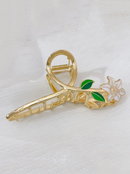 Acessório de cabelo detalhe floral