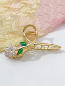 Acessório de cabelo detalhe floral