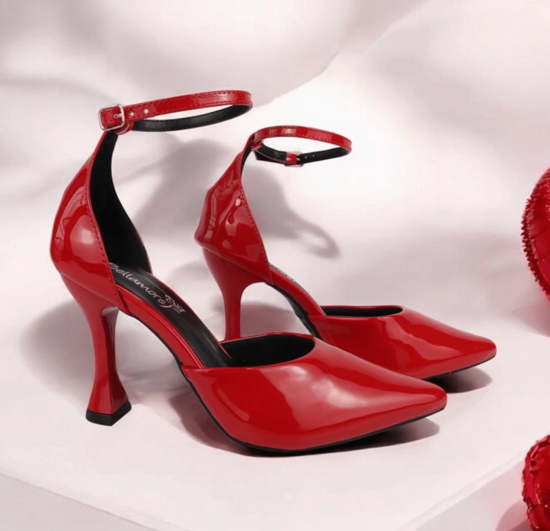 Scarpin Bico Fino