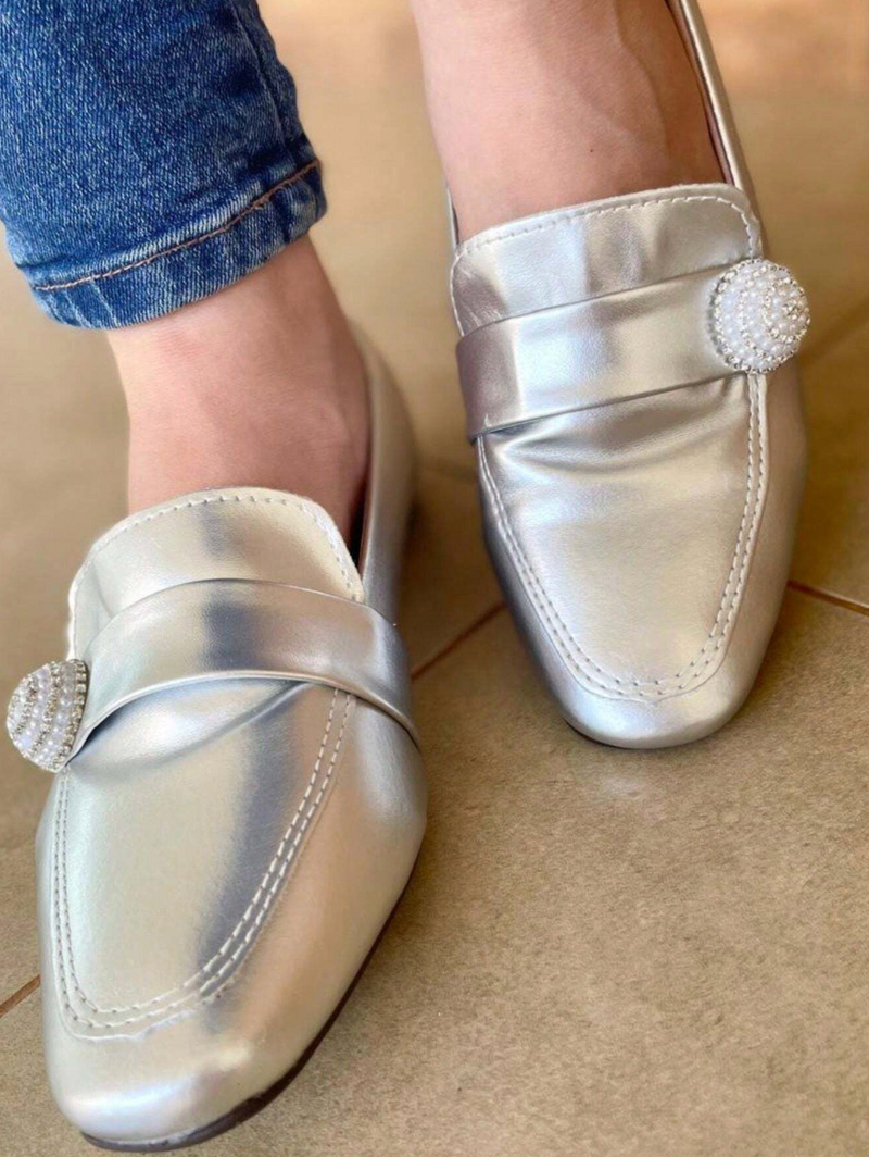 Mocassim detalhe em pérola