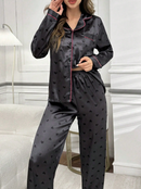 Pijama de cetim feminino