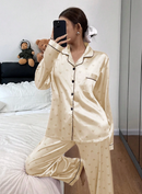 Pijama de cetim feminino