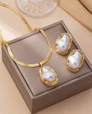 Conjunto de colar e brincos Pérola