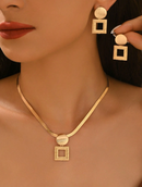 Conjunto de Brincos e Colar Luxo
