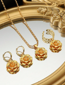 KIT | Colar Pingente de Flor Dourado, Brincos