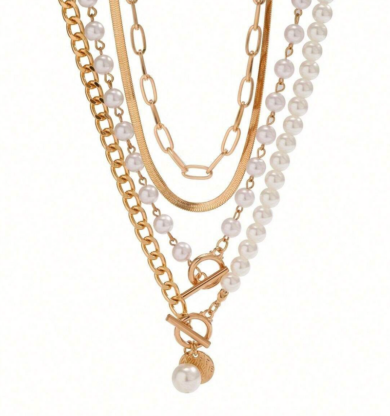 Colar com pérolas (4 peças)