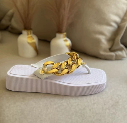 Sandália correntaria