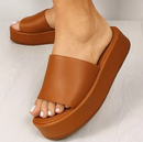 Sandália metalizada